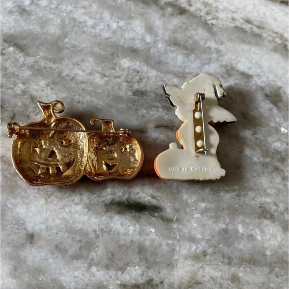 Vintage Halloween Brooch/ pins - Picture 2 of 4